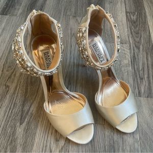 Badgley Mischka Denise Dress Heel Size 6 in Ivory